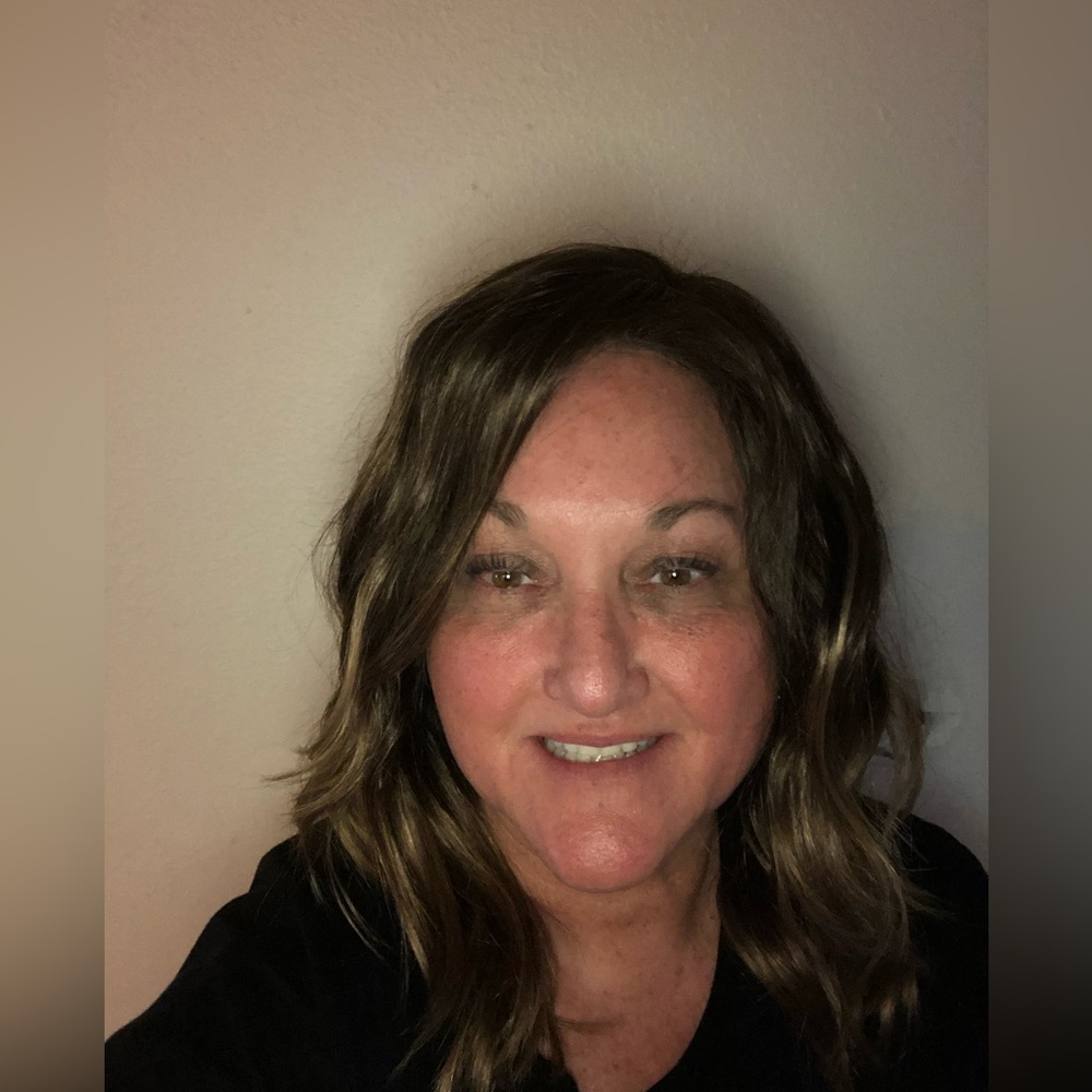 Meet your Posher, Loretta (Retta)
